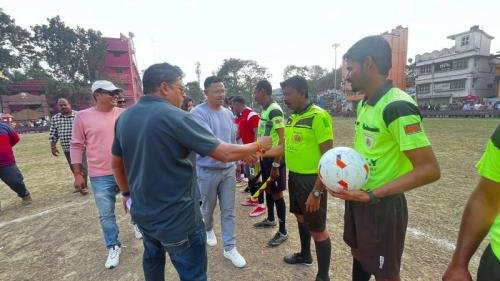 হরিনাভি মাঠে মোহনবাগান এর প্রাক্তন তারকা ফুটবলার ব্যারেটো  II ছবি- ১