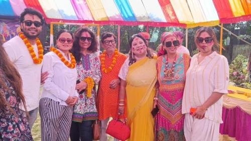 A-group-of-Tollywood-artists-enjoyed-the-Dol-festival-in-Sonarpur-1