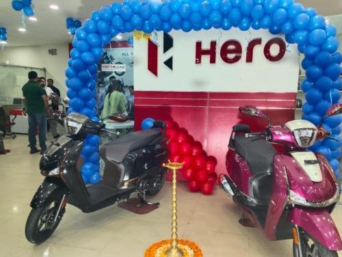 বাজারে এলো হিরোর নতুন স্কুটি II ছবি- ৩