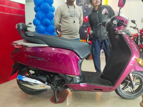 বাজারে এলো হিরোর নতুন স্কুটি II ছবি- ৪