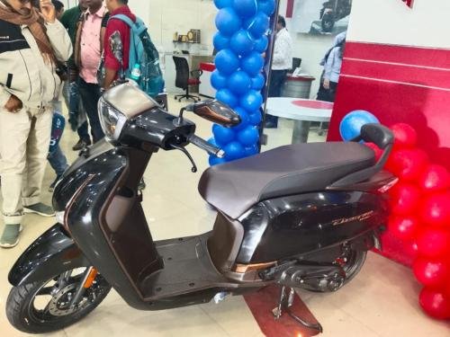 বাজারে এলো হিরোর নতুন স্কুটি II ছবি- ৫