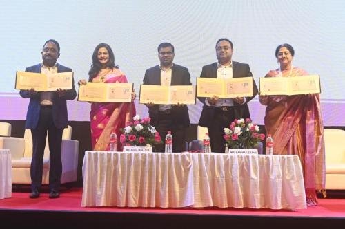 নানা রূপে নায়িকা কোয়েল মল্লিক  II  ছবি- ২ 