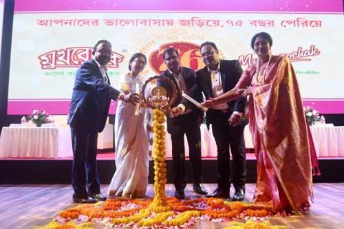 নানা রূপে নায়িকা কোয়েল মল্লিক  II  ছবি- ১